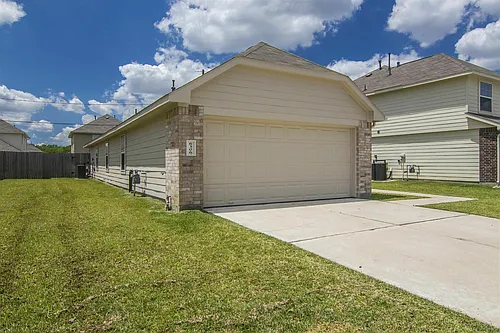 6306 Heffernan St Photo 1