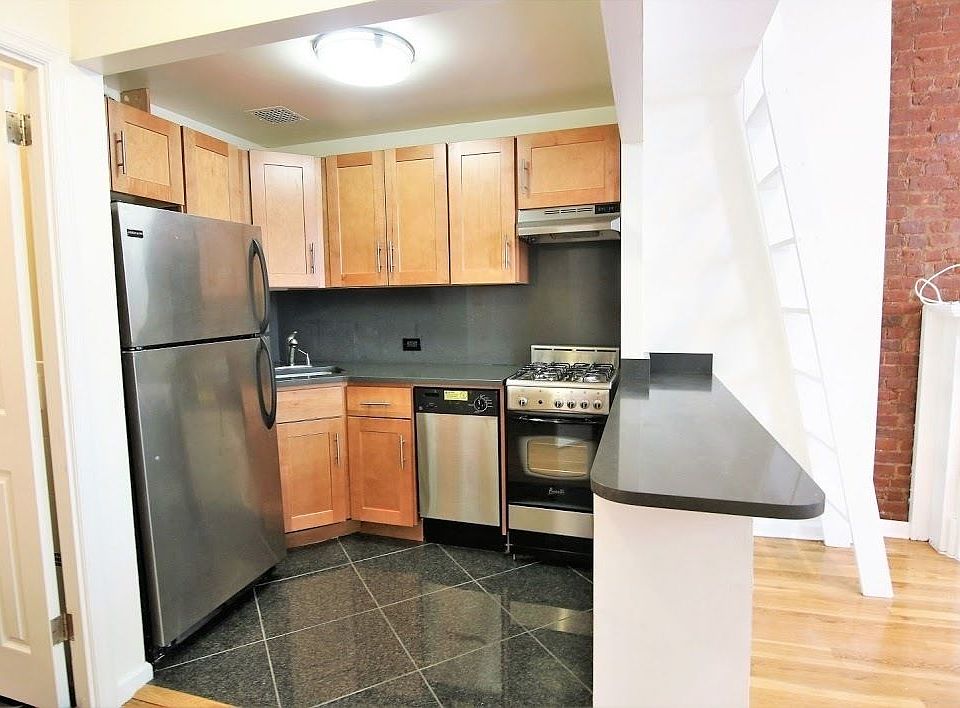 1st image of 156 W 75th St APT 3A