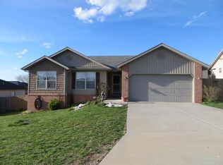 1205 W Nettle Ct, Ozark, MO 65721