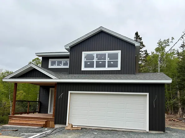102 Peggys Cove Rd, French Village, NS B3Z 3R2