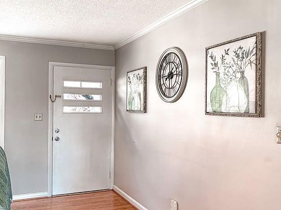 5th image of 2011 Mountain Creek Rd