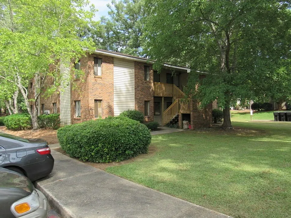 111 Windtree Ct