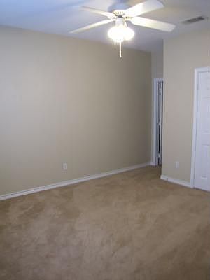 1st image of 611 Townplace Dr
