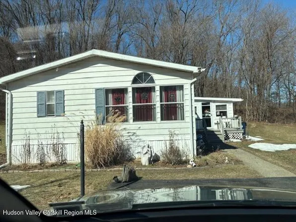 6 New York Street Street #6, Port Ewen, NY 12417