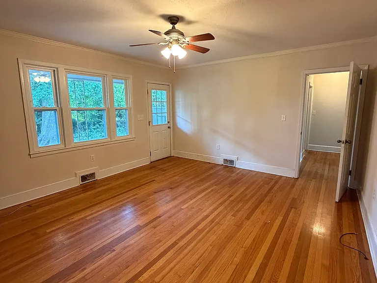 2306 Lane Ave — Photo 6