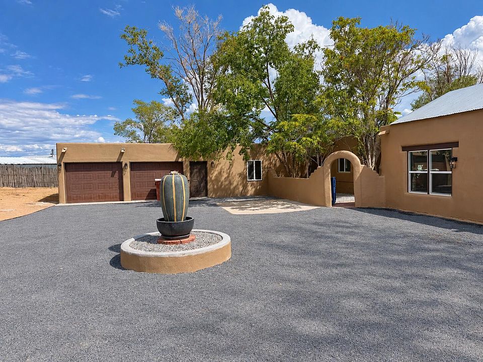 1st image of 78 El Rey Dr NW