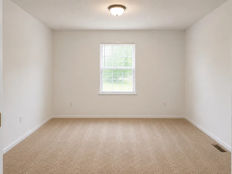 Wakefield Cir — Photo 12
