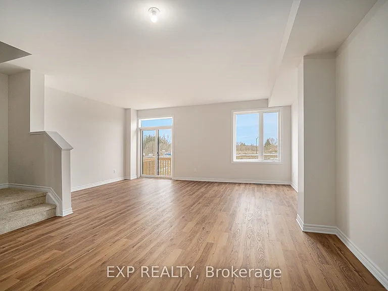 74 Richelieu St — Photo 4