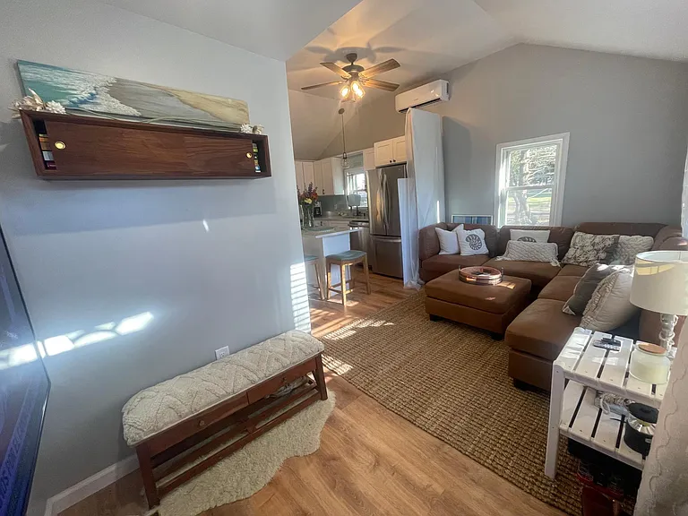 23 Winterberry Rd — Photo 2