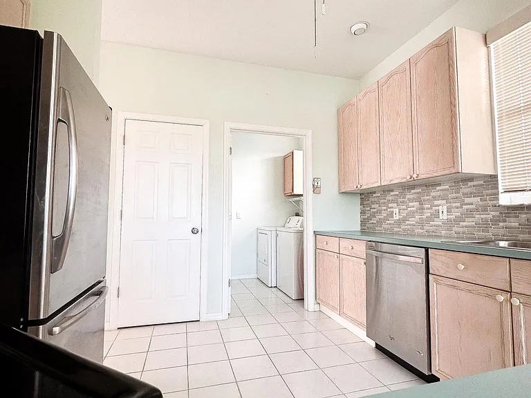 4873 Orange Tree Pl — Photo 23
