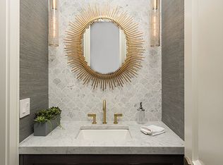 818 Bryant Ave, Winnetka, IL 60093