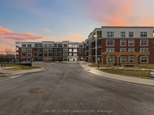 1975 Fountain Grass Dr #105, London, ON N6K 0M3