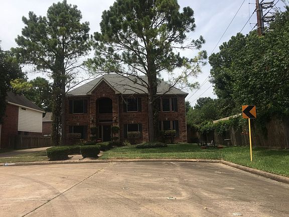 3rd image of 22902 Governorshire Dr