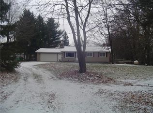 12030 Germany Rd, Fenton, MI 48430