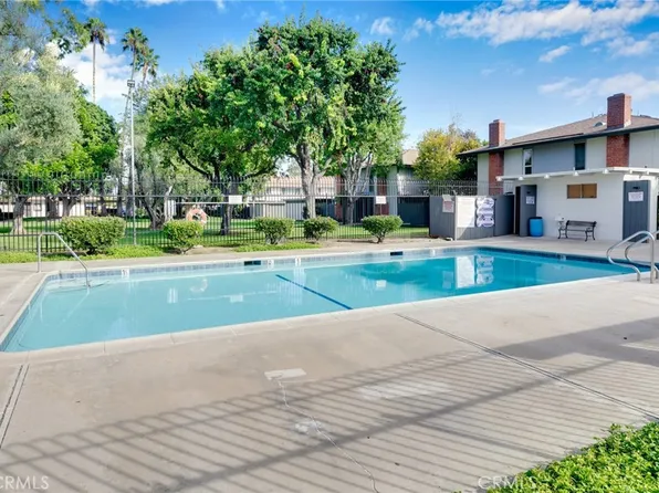 16605 Townhouse Dr, Tustin, CA 92780