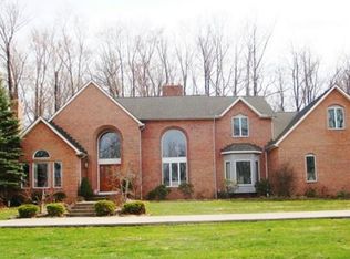 10150 Pinecrest Rd, Concord Township, OH 44077