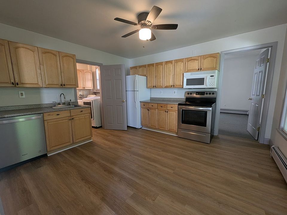 1st image of 28 Lincoln St #A