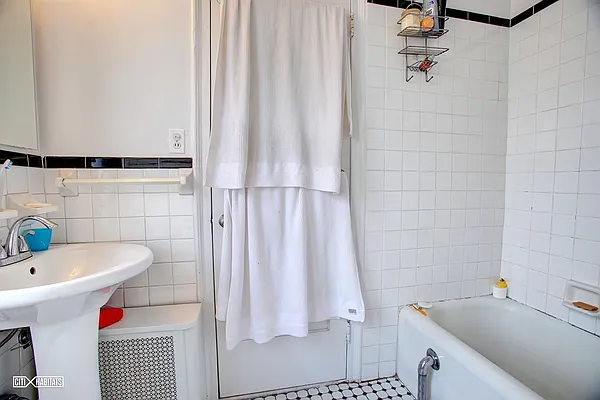 Rented by Citi Habitats | media 5