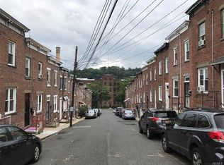 61 Moquette Row N, Yonkers, NY 10703