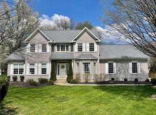 718 Sunridge Rd, Akron, OH 44333