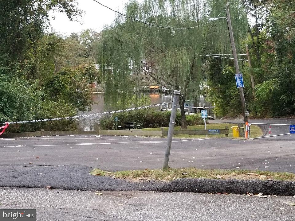 2nd image of 278 10th St