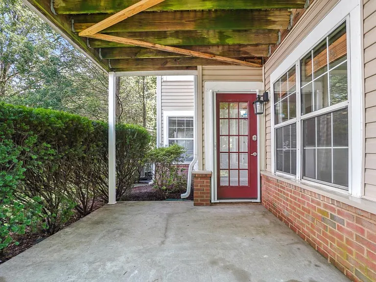 919 Hillside Lake Ter #310 — Photo 10