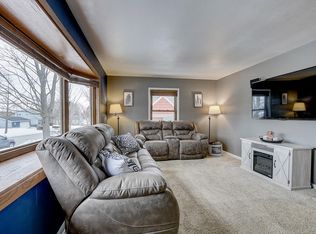 736 S 105th St, West Allis, WI 53214