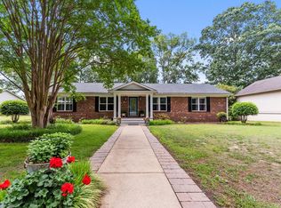 266 Wilton Woods Dr, Hague, VA 22469