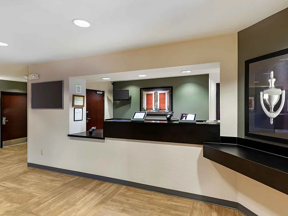 Lobby and Guest Check-in