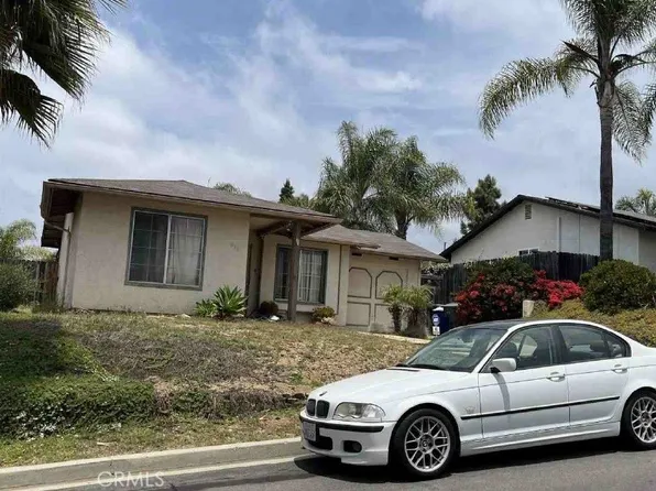 856 Loganberry Ct, San Marcos, CA 92069
