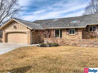 9974 Fieldcrest Dr, Omaha, NE 68114
