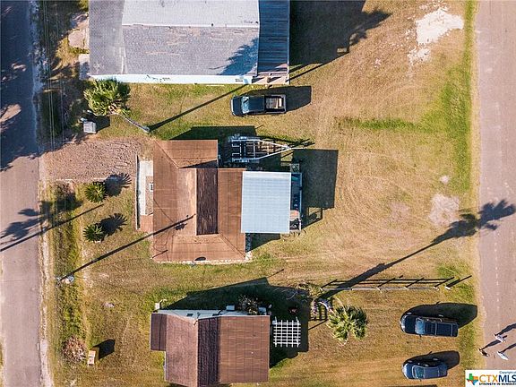 3rd image of 118 S Shore Dr