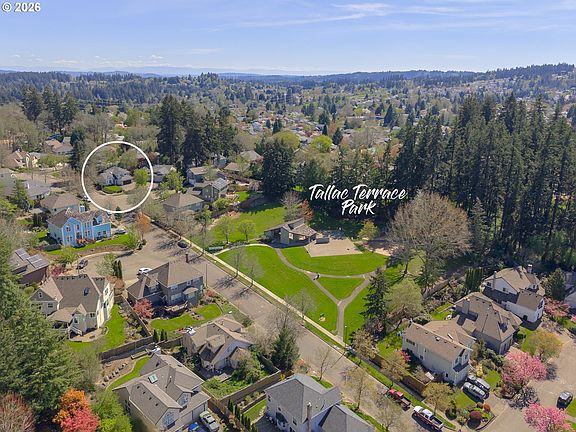 2nd image of 16572 SW Timberland Dr