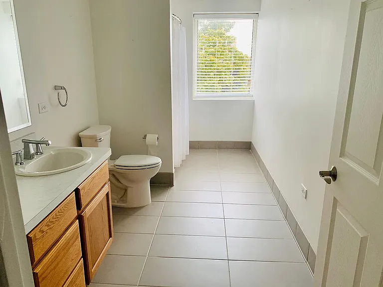 101 Madison St #4C — Photo 4