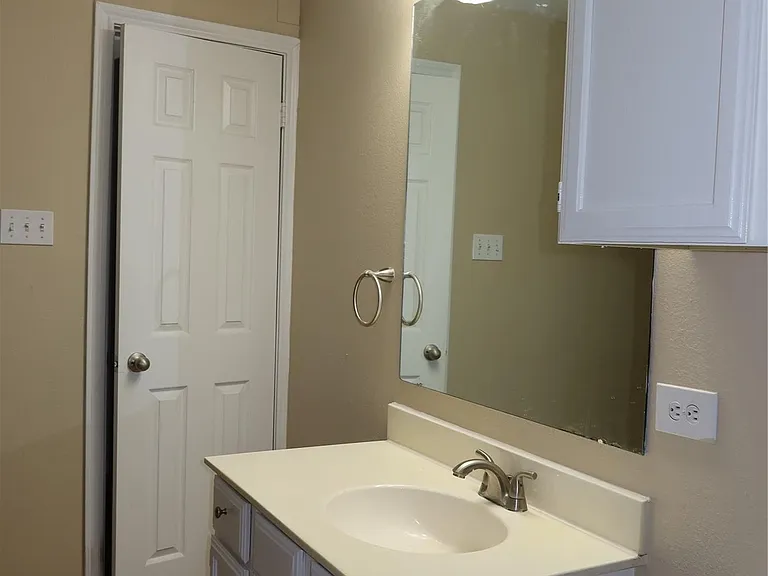 6804 N Capital Of Texas Hwy #101 — Photo 12