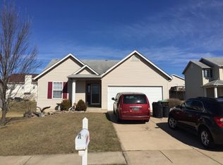 211 Hawks Rest Ct, Winfield, MO 63389