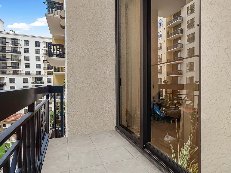 701 S Olive Ave #807 — Photo 19