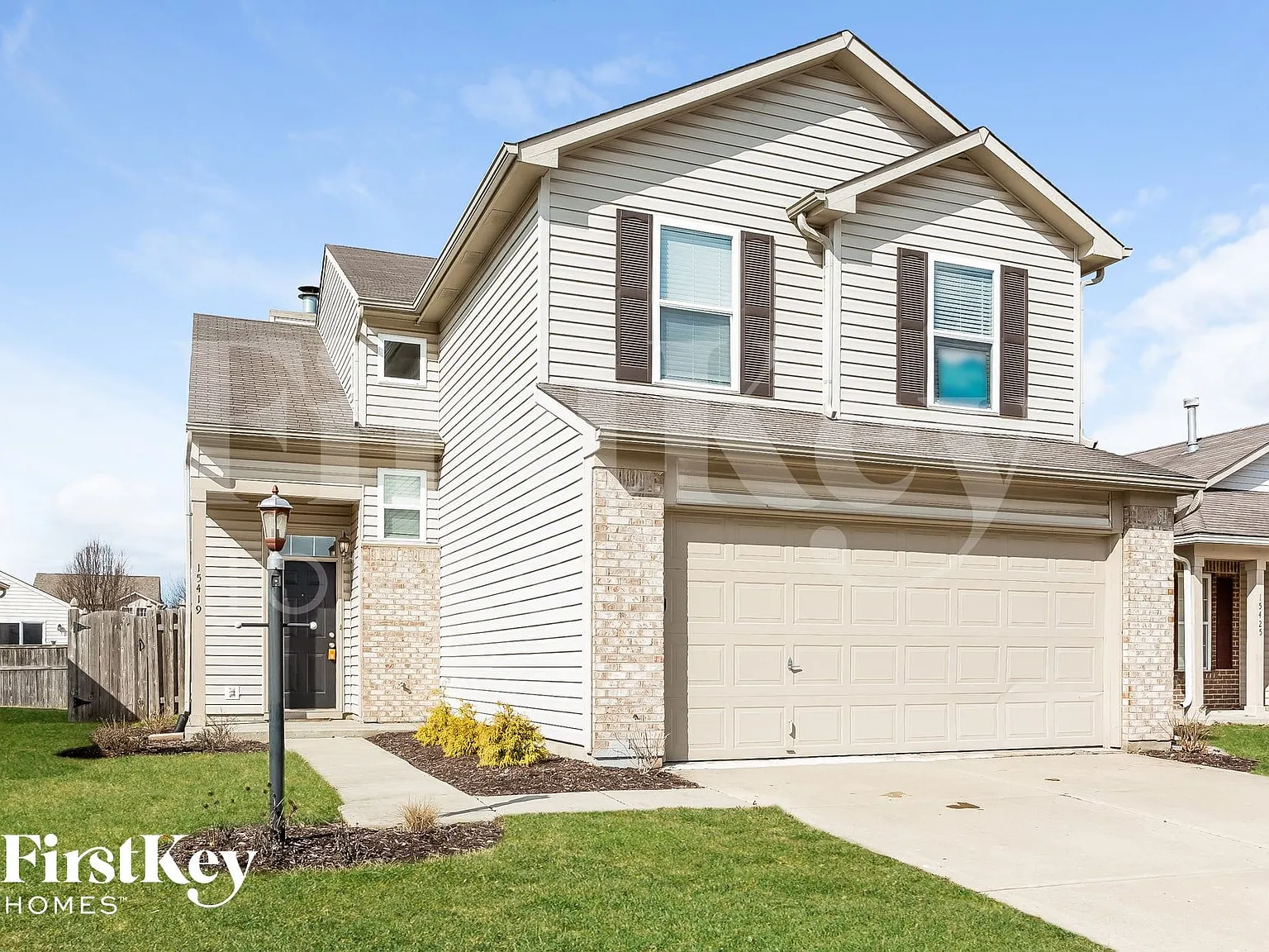 3 bed, 2.5 bath, 1824 sqft, $2,335 — Photo 2