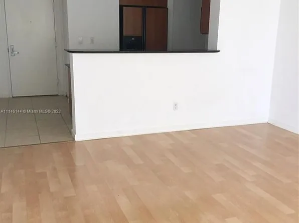 335 Biscayne Blvd, Miami, FL