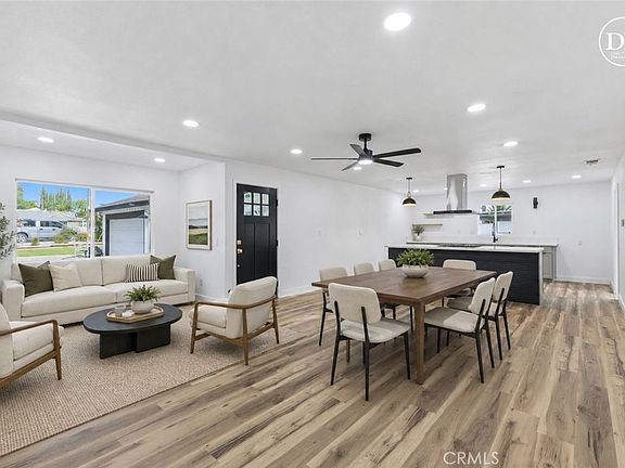 3rd image of 6884 Arbor Dr