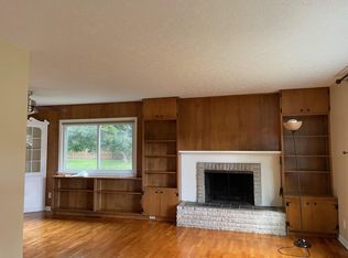 2798 Roseland Ave, East Lansing, MI 48823