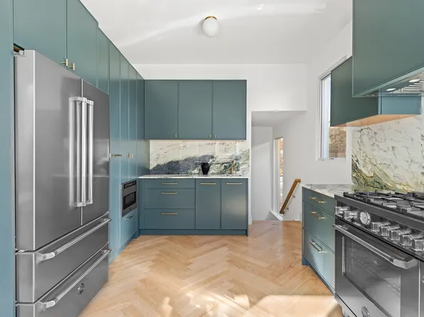 453 Stratford Road image 6 of 28