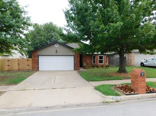 1608 W Fort Worth St S, Broken Arrow, OK 74012