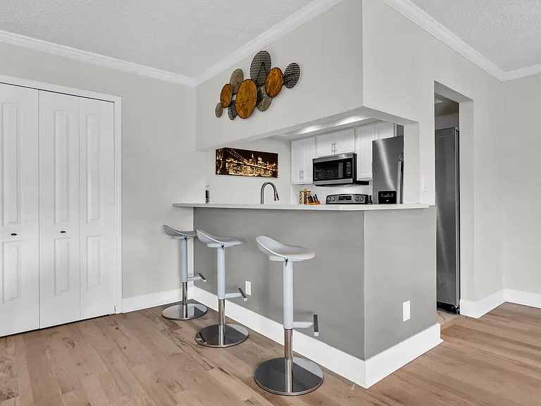 10192 Seminole Island Dr — Photo 5