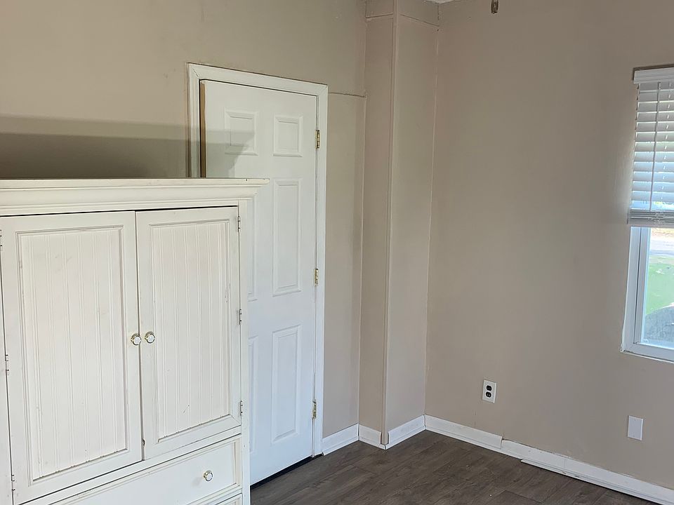 2nd image of 9222 Old Tyburn Rd #1