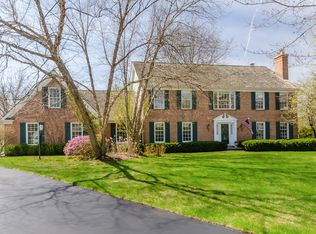 5 W Honeysuckle Rd, Lake Forest, IL 60045