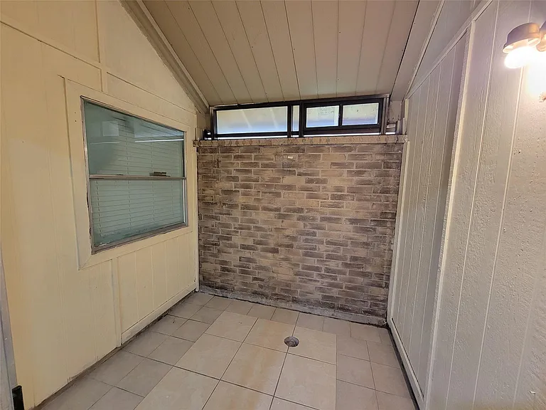 2034 Village Park Dr — Photo 11