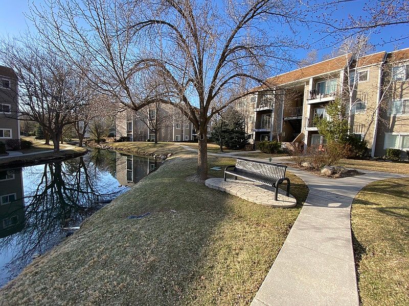 1st image of 1096 E Quail Dr