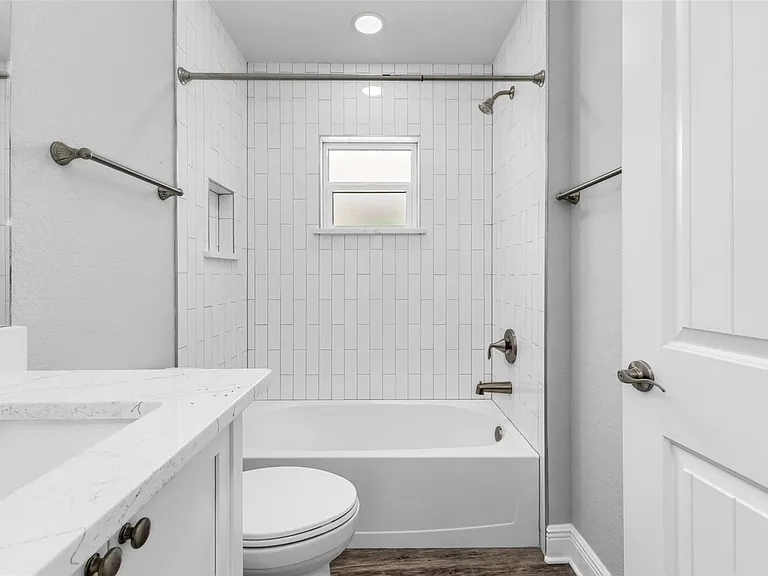 309 E Virginia Ave #111 — Photo 27