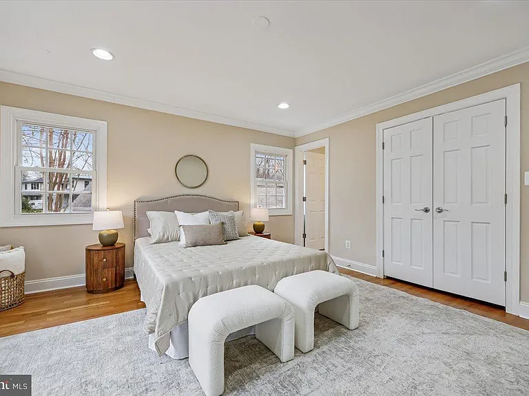 4902 Derussey Pkwy — Photo 50